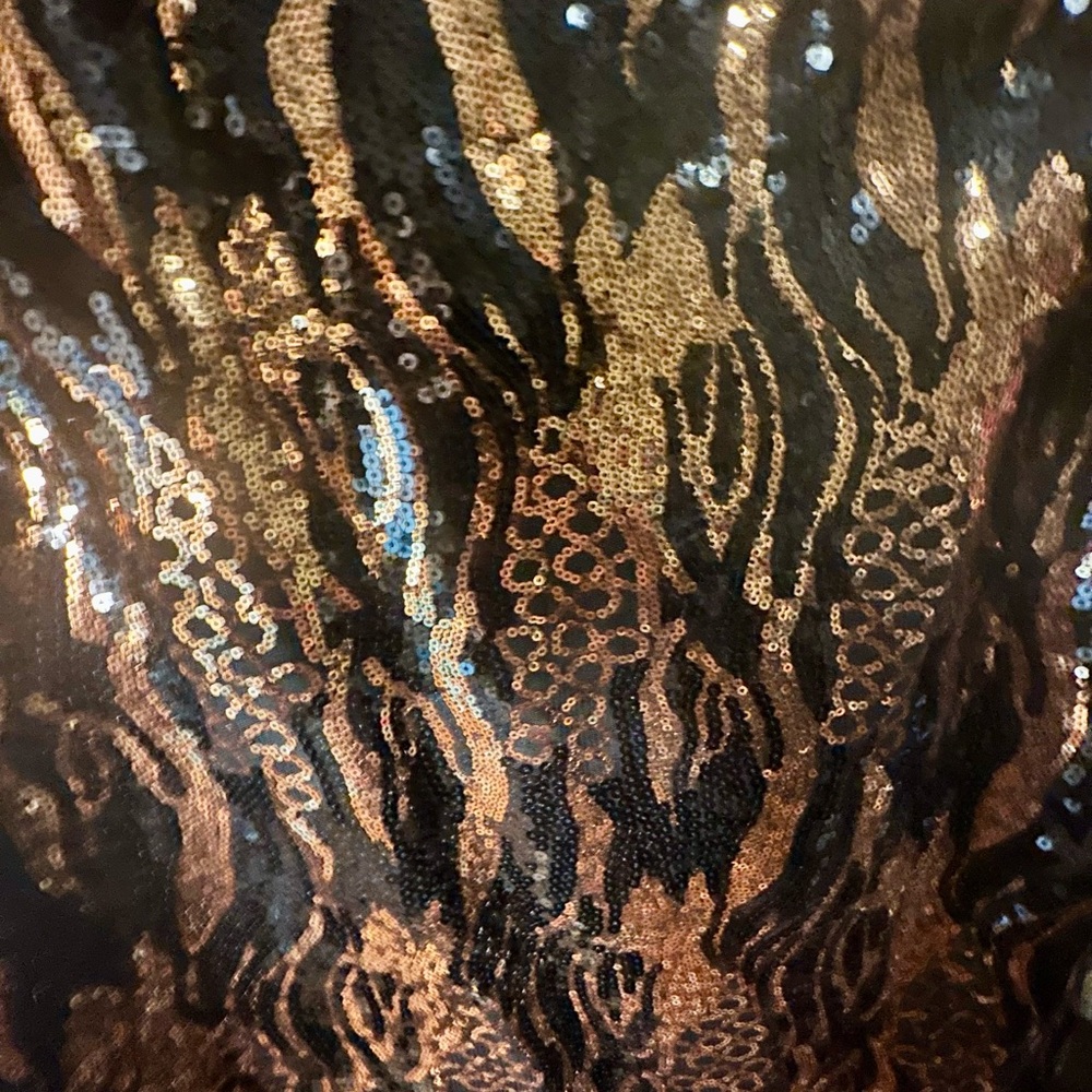 Black and Gold Cable and Gauge Sequin Blouse with Cap Sleeves - Picture 2 of 2